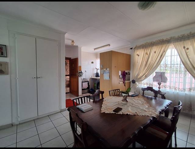 1 BEDROOM APARTMENT FOR SALE IN SUNAIR PARK